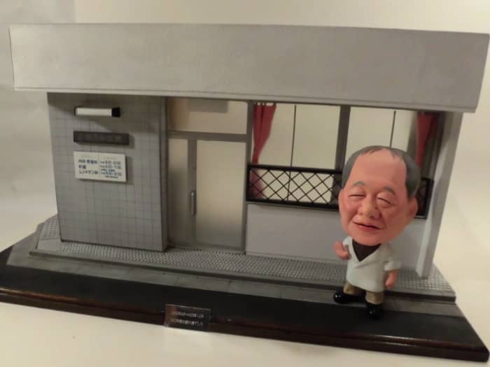 内科医の先生とクリニック